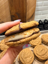 Load image into Gallery viewer, Pumpkin S’mores Recipe