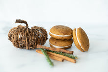 Load image into Gallery viewer, Holiday Favorites Digital Recipe Book